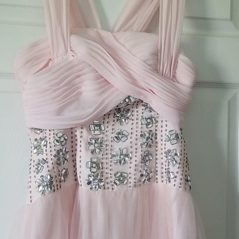 Beautiful pink prom dress - Picture 4 of 4